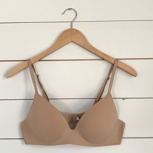 Victoria’s Secret Wireless T-Shirt Bra 36B, Nude
